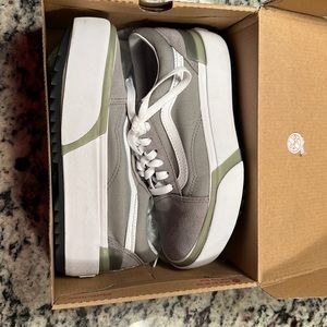 platform chunky vans